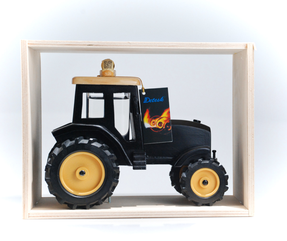Traktor dřevěný černý 40% 0,2l